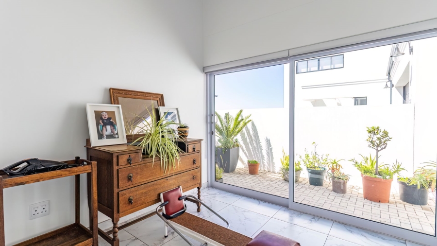 4 Bedroom Property for Sale in Sandy Point Beach Estate Western Cape